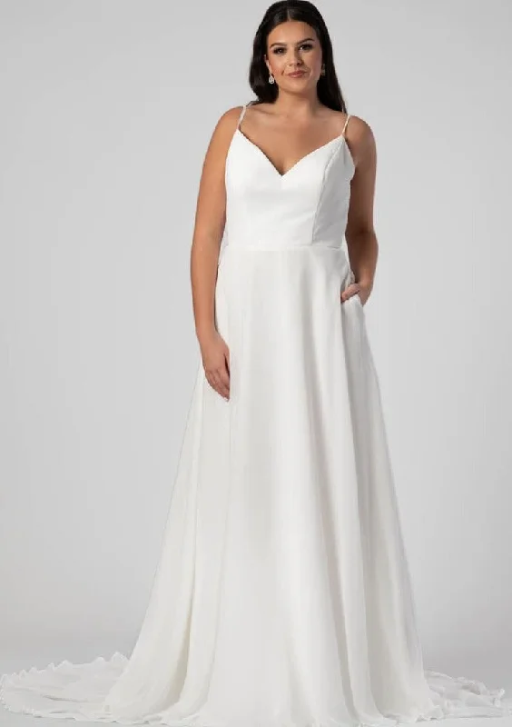 Kennedy Blue Denver Sample Sale Modern Lace Gown