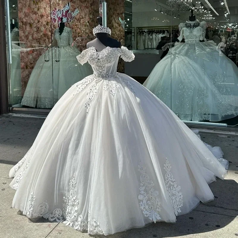 White Quinceanera Dresses Ball Gowns Appliques Lace Beading Crystal Birthday Princess Vestidos 15 Para XV Años Lace Bridesmaid Dress